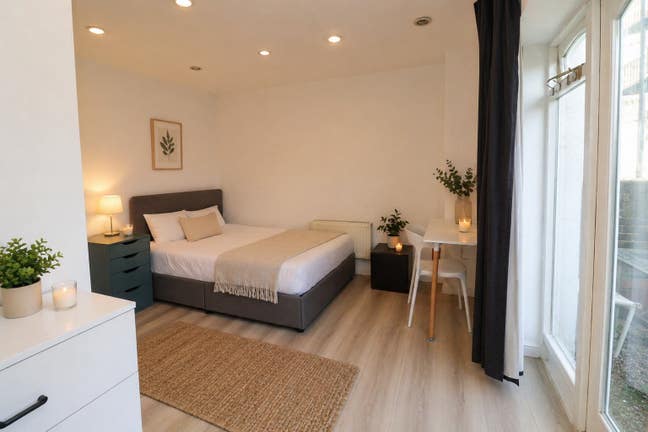 🔥 Private Garden Room | Newly Refurbished Main Photo