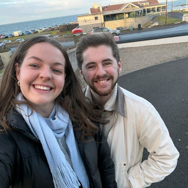 Looking for a flat / house to move into Main Photo