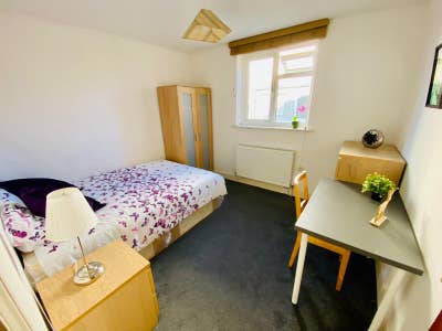 🌟 Cozy Double Rooms in Harlesden – Zone 3 🌟 Main Photo