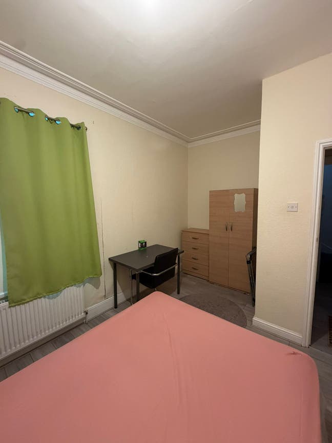 ***2 Modern Singl Room in Same Flat Avl** Main Photo