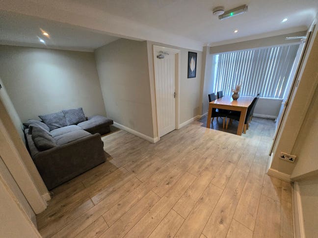 Hmo Rooms Available  Main Photo