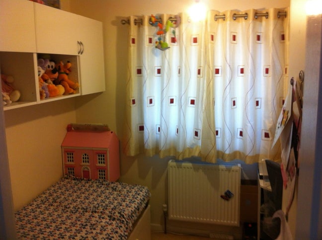 Bright Room in Large HA3 Home | All Bills Inc. Main Photo