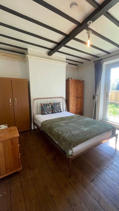 Lovely double room in shared house-BH8 Main Photo