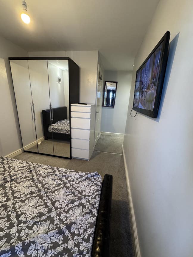 Cosy en-suite bedrooms to rent in central MK  Main Photo