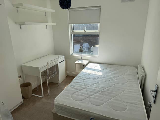 Bright and Comfortable double room in Maida Hill Main Photo