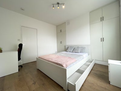 Stunning Double room 6 min from Camden Town Main Photo