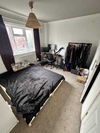 Room available in Eccles  Main Photo