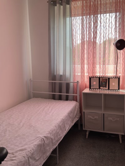 Single Room in N17 – Great Transport Links Main Photo