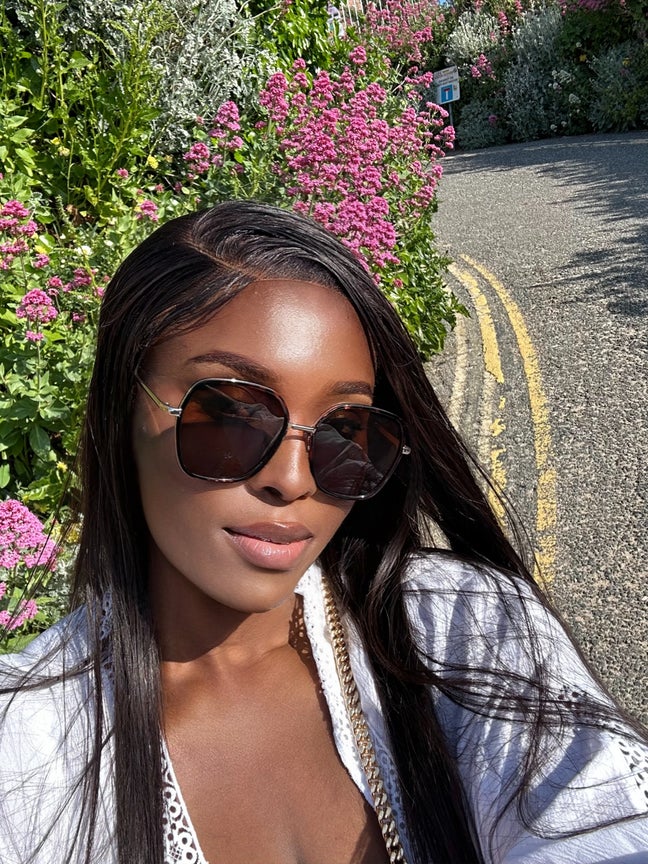 Professional Female seeks a double room Main Photo