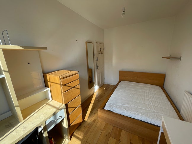 Double Room Near Canary Wharf/Poplar inc bills  Main Photo