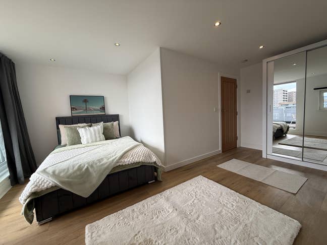 2 Brand new Terrace rooms | Gym + Sauna  | ALL IN  Main Photo