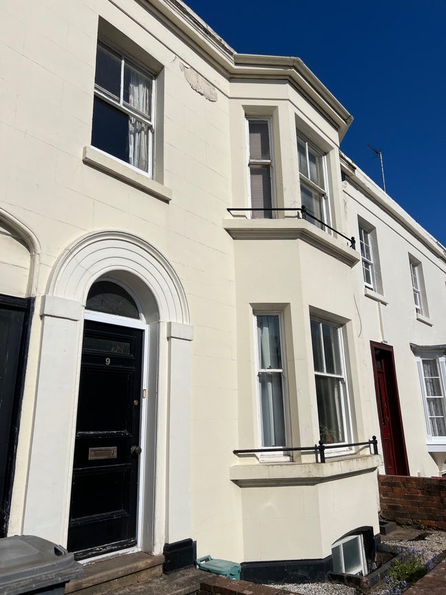 Double room in friendly house Main Photo