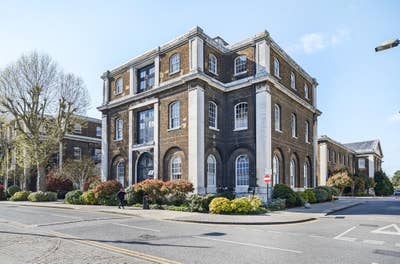 Double Room in Amazing Grade 2 Listed Building Main Photo