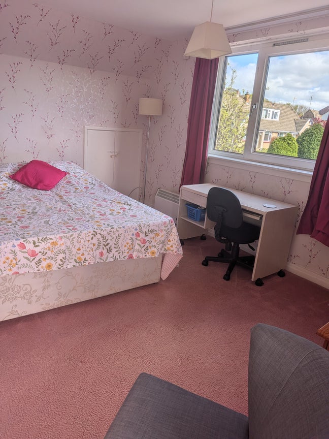 Christian lady  Main Photo