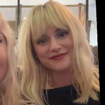 Professional Female seeks a double room Main Photo