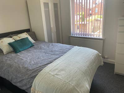 Ensuite Double Room - Brooklyn Street, Crewe Main Photo