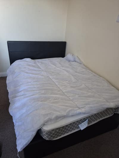 Furnished double room on Gloucester Road for rent Main Photo