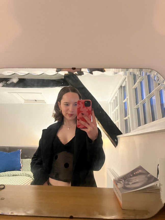 Looking for a room late July/start August  Main Photo