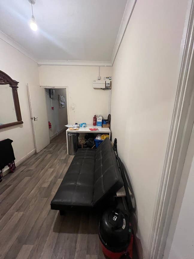 Affordable Single Room | All Bills Included  Main Photo