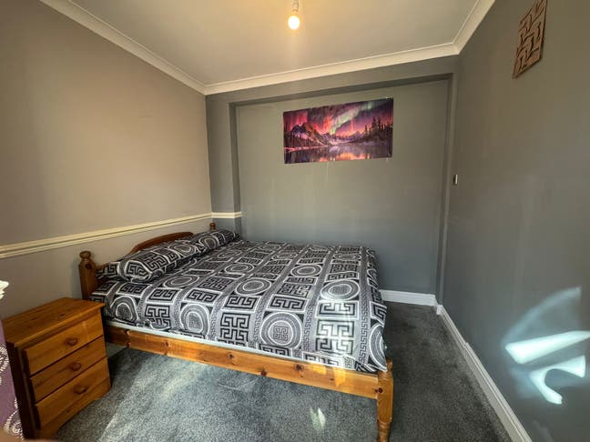 6 Bedroom House Available in Hall Green  Main Photo