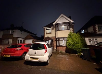 Large spacious double bedroom available  Main Photo