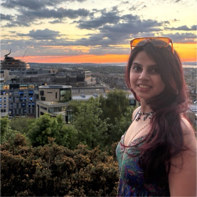 houses that are 30-35 minutes travel for Victoria Main Photo