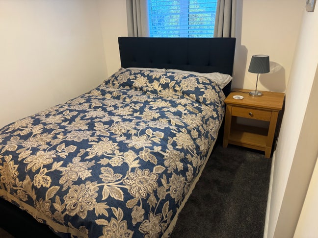 Professional House share Main Photo