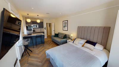 Spacious Studio In City Centre! Main Photo