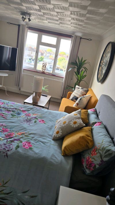  Ensuite large duble room  Main Photo