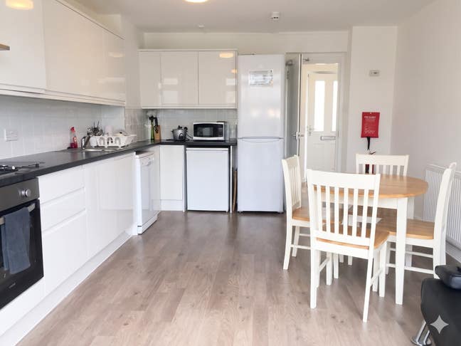 1 Min to TRAM🚊​ Fresh Room + Reposit Available💸✨ Main Photo