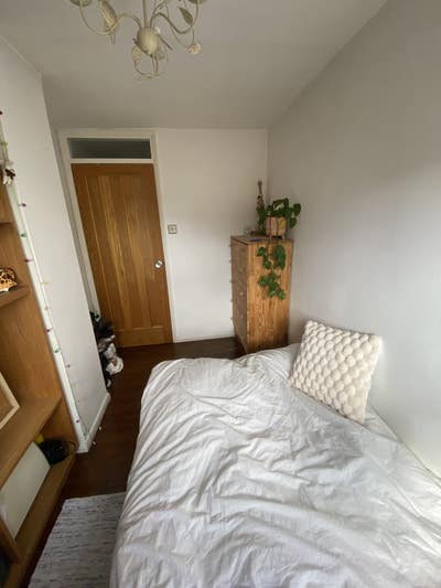 &pound;710 room in female only house share  Main Photo