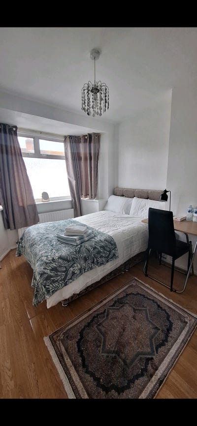Double room to rent in East London Main Photo