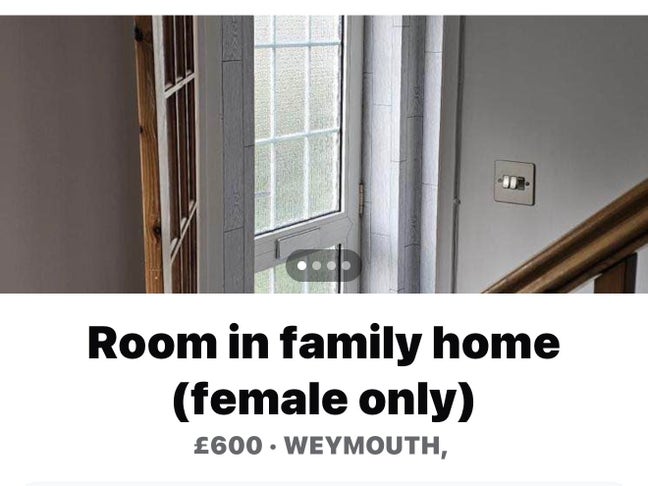 Room in family home Main Photo