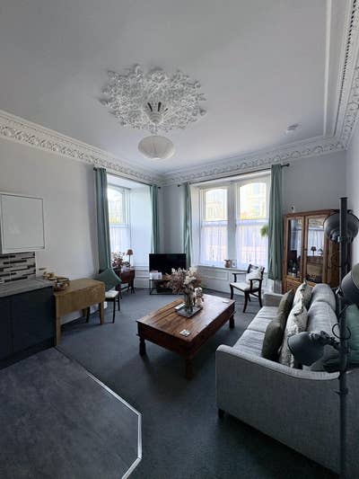 Double Room in Dundee's West End Main Photo