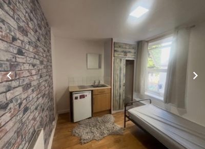 Single room for rent near town centre Main Photo