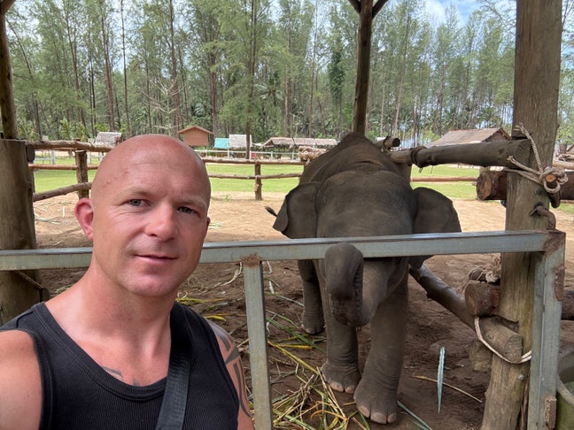 professional seeking a room Main Photo