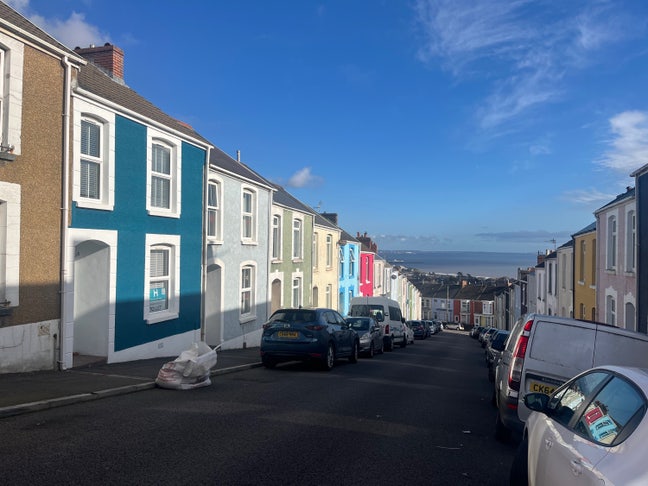 Room in 2 bed house - Uplands Main Photo