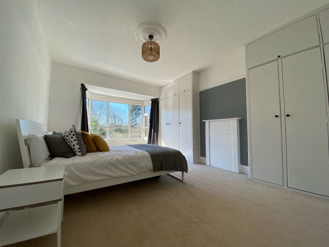 Solihull Town Centre - Double Room Main Photo