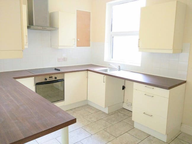 Newly Refurb 2 bright spacious bed flat in Margate Main Photo
