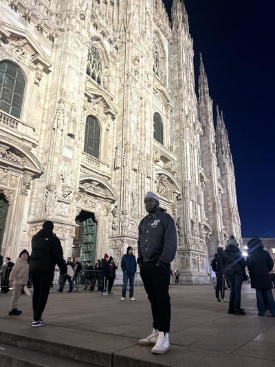 Professional male seeking a room. Main Photo