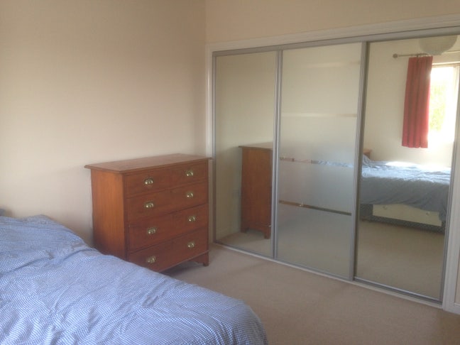 Large double en-suite room Main Photo