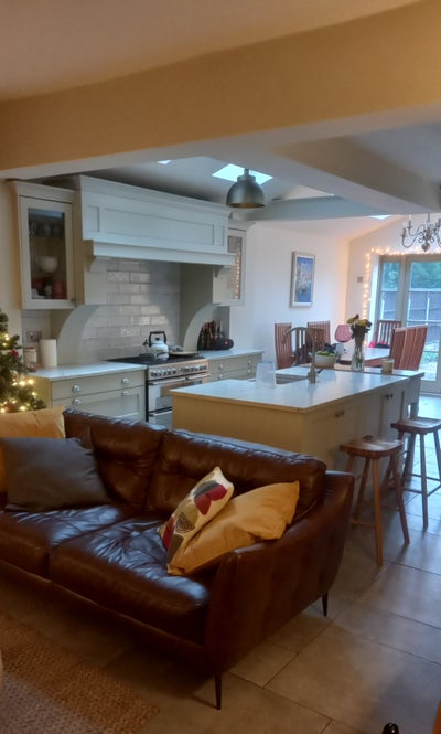 Lovely single room in refurbished Victorian house Main Photo