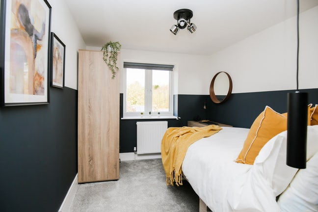 Luxury En-suite room with parking  Main Photo