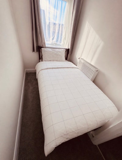 Single Room for a student or working professional  Main Photo