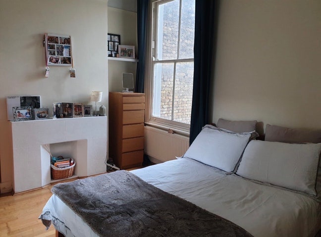 1 Spacious double rooms - Streatham Hill  Main Photo
