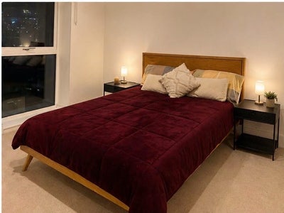 Spacious Room Available in modern Townhouse Main Photo