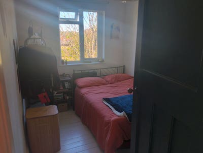 Room To Rent Main Photo