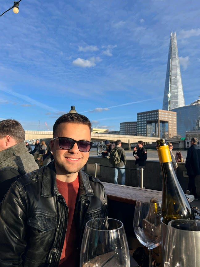 Student, looking for summer housing Main Photo