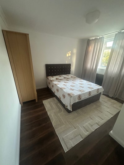 Double room to  rent  Main Photo