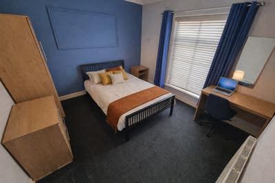 4 Bedroom House for Student Accomodation Main Photo